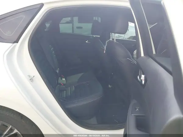 3KPF54AD4RE773837 2024 KIA FORTE - Image 8