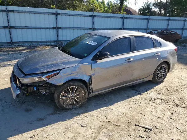 3KPF54AD4RE774552 2024 KIA FORTE - Image 1