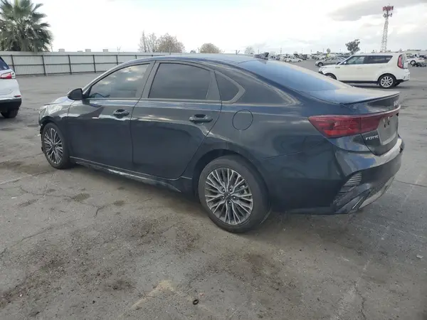 3KPF54AD4RE779573 2024 KIA FORTE - Image 2