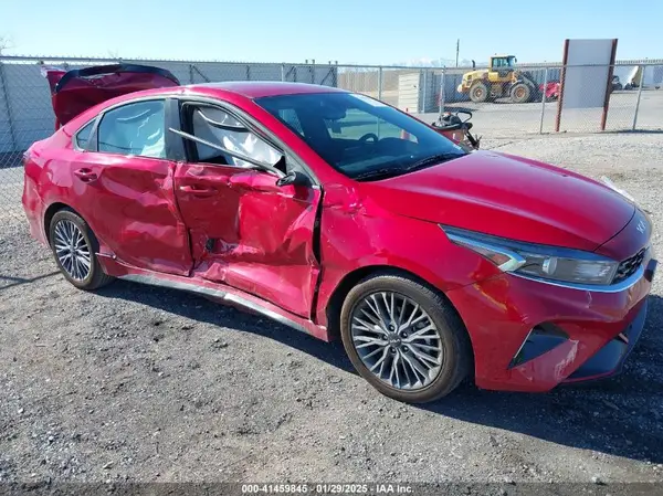 3KPF54AD4RE780612 2024 KIA FORTE - Image 1