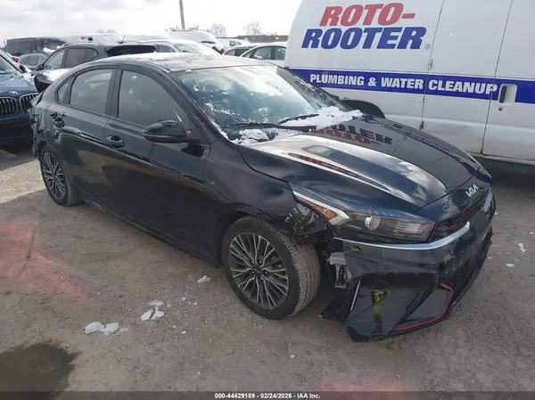 3KPF54AD4RE782019 2024 KIA FORTE - Image 1