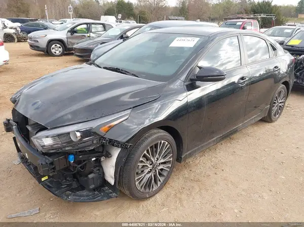 3KPF54AD4RE784627 2024 KIA FORTE - Image 2