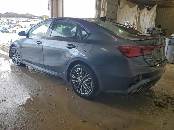3KPF54AD4RE785096 2024 KIA FORTE - Image 2