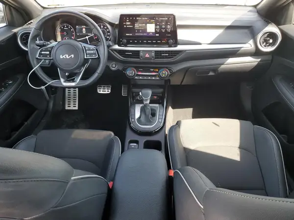 3KPF54AD4RE786071 2024 KIA FORTE - Image 8