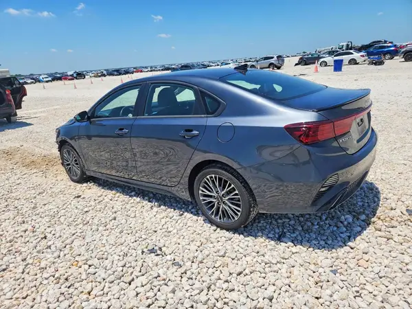 3KPF54AD4RE787771 2024 KIA FORTE - Image 2