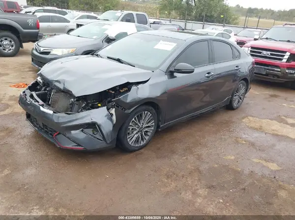 3KPF54AD4RE796762 2024 KIA FORTE - Image 2