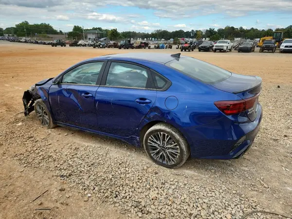 3KPF54AD4RE809722 2024 KIA FORTE - Image 2