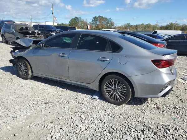 3KPF54AD4RE816458 2024 KIA FORTE - Image 2