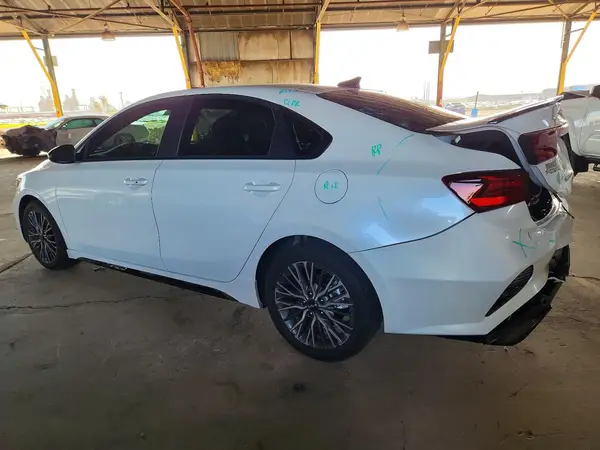 3KPF54AD4RE821837 2024 KIA FORTE - Image 2
