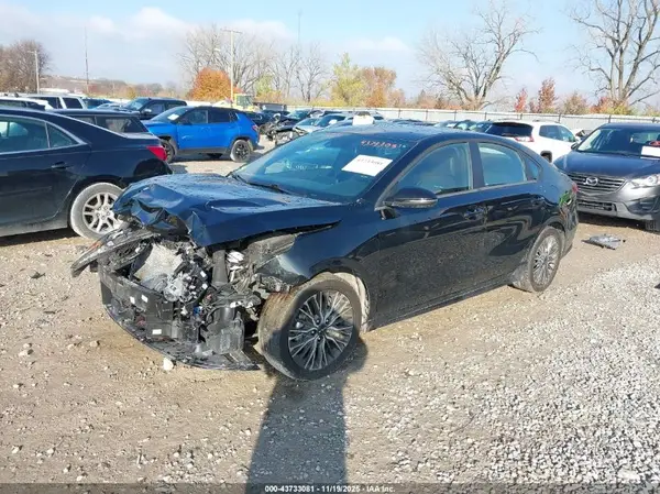 3KPF54AD4RE828416 2024 KIA FORTE - Image 2