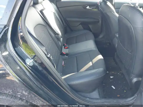 3KPF54AD4RE828416 2024 KIA FORTE - Image 8