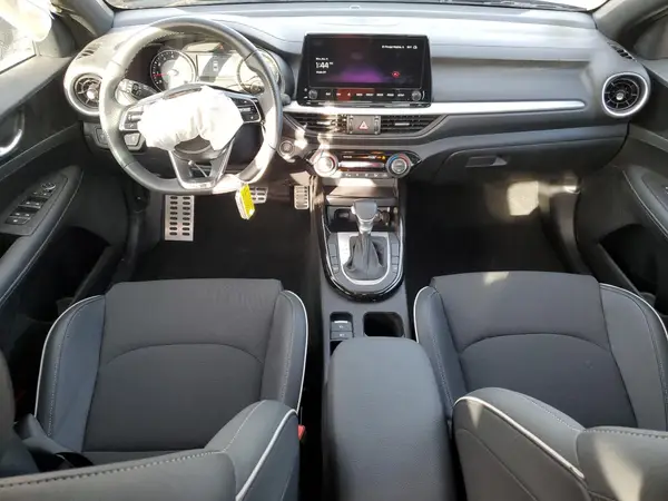 3KPF54AD4RE829470 2024 KIA FORTE - Image 8