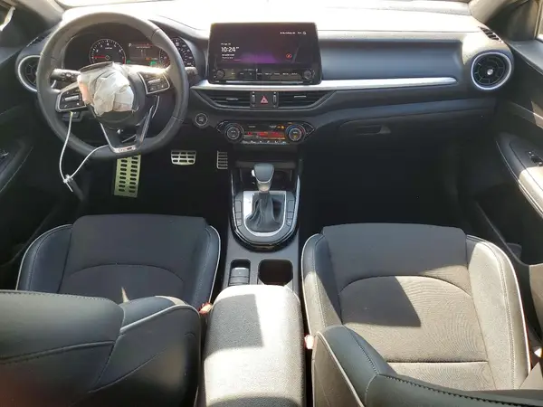 3KPF54AD4RE830229 2024 KIA FORTE - Image 8