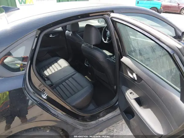 3KPF54AD4RE832286 2024 KIA FORTE - Image 8