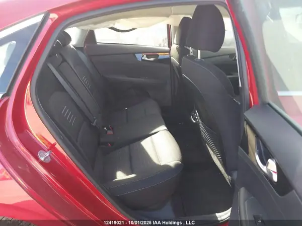 3KPF54AD5KE009193 2019 KIA FORTE - Image 8