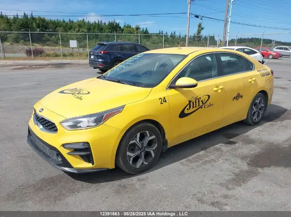 3KPF54AD5KE112937 2019 KIA FORTE - Image 2