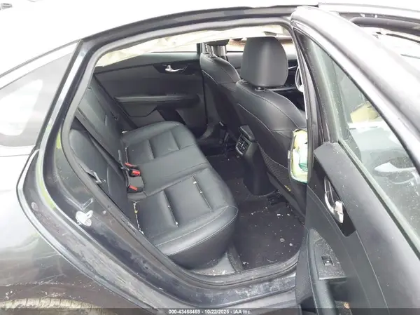 3KPF54AD5KE126224 2019 KIA FORTE - Image 8
