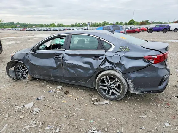 3KPF54AD5ME415669 2021 KIA FORTE - Image 2