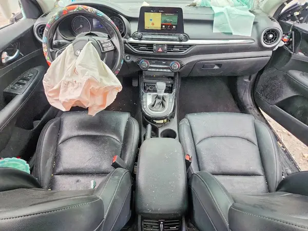 3KPF54AD5ME415669 2021 KIA FORTE - Image 8