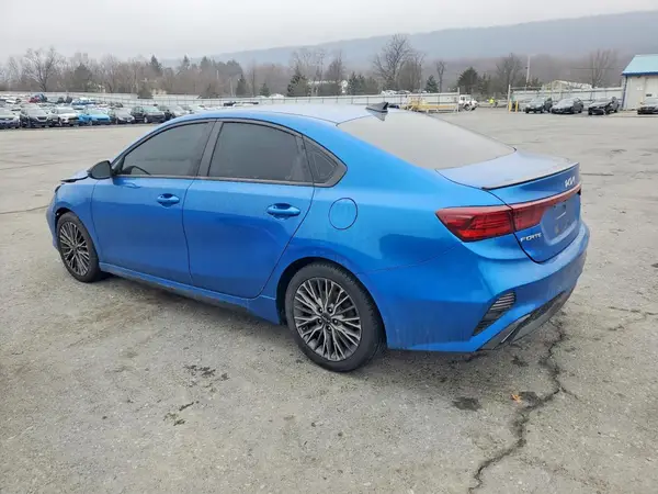 3KPF54AD5NE426222 2022 KIA FORTE - Image 2