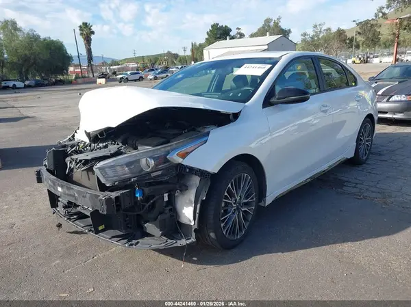 3KPF54AD5NE431257 2022 KIA FORTE - Image 2