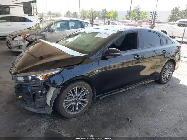 3KPF54AD5NE442789 2022 KIA FORTE - Image 2
