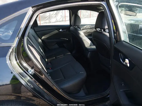 3KPF54AD5NE442873 2022 KIA FORTE - Image 8
