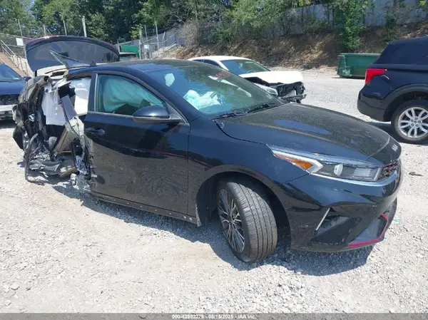 3KPF54AD5NE445157 2022 KIA FORTE - Image 1