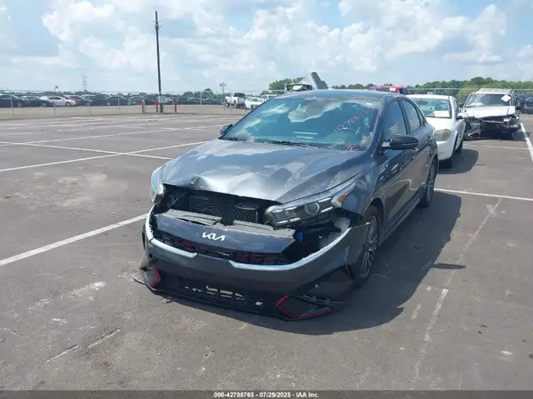 3KPF54AD5NE448303 2022 KIA FORTE - Image 2