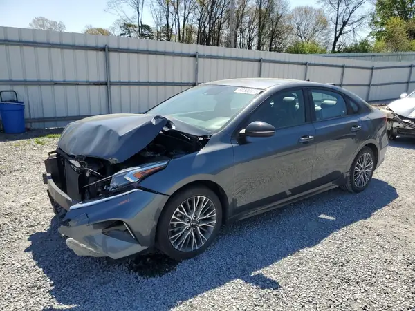 3KPF54AD5NE469328 2022 KIA FORTE - Image 1