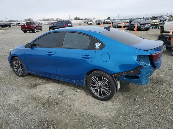 3KPF54AD5NE475789 2022 KIA FORTE - Image 2