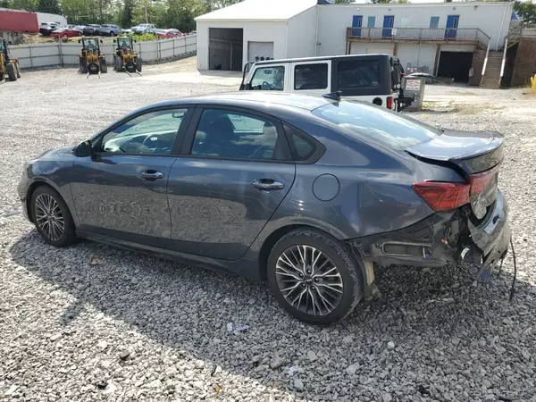 3KPF54AD5NE477719 2022 KIA FORTE - Image 2