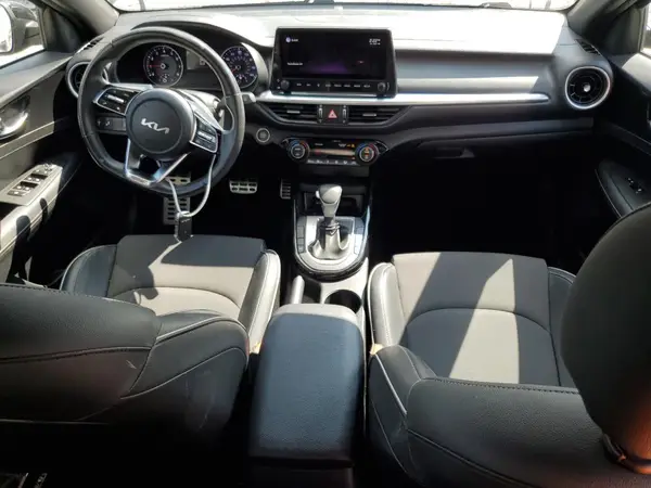 3KPF54AD5NE477719 2022 KIA FORTE - Image 8