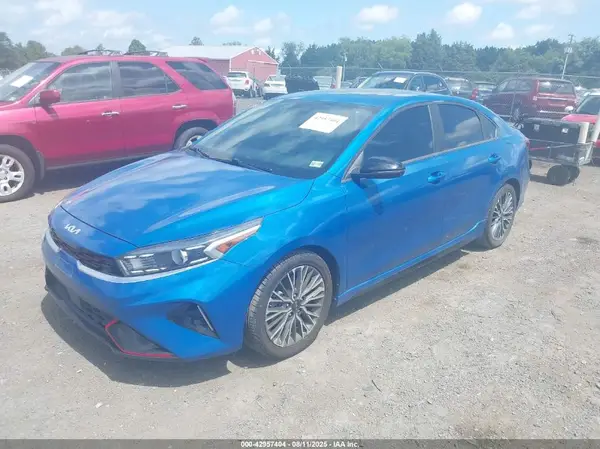 3KPF54AD5NE479602 2022 KIA FORTE - Image 2
