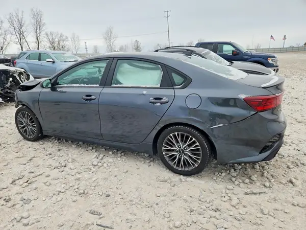 3KPF54AD5NE479728 2022 KIA FORTE - Image 2