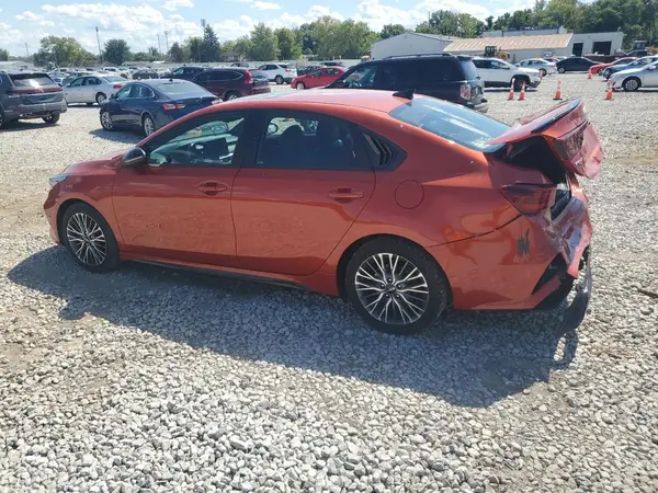 3KPF54AD5NE487618 2022 KIA FORTE - Image 2