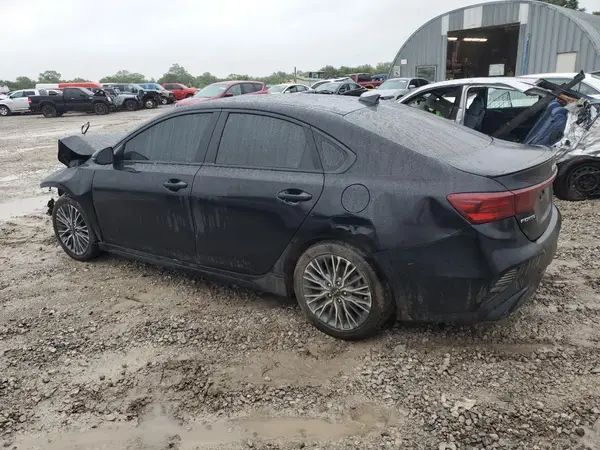 3KPF54AD5NE491006 2022 KIA FORTE - Image 2