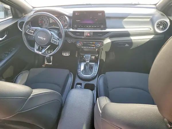 3KPF54AD5NE491880 2022 KIA FORTE - Image 8