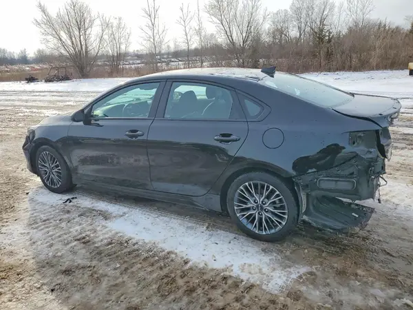 3KPF54AD5NE492625 2022 KIA FORTE - Image 2