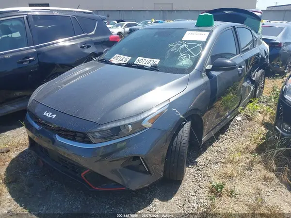 3KPF54AD5NE501470 2022 KIA FORTE - Image 2