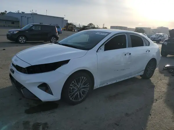 3KPF54AD5NE507186 2022 KIA FORTE - Image 1