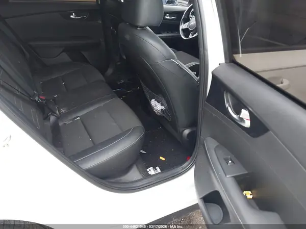 3KPF54AD5PE517249 2023 KIA FORTE - Image 8