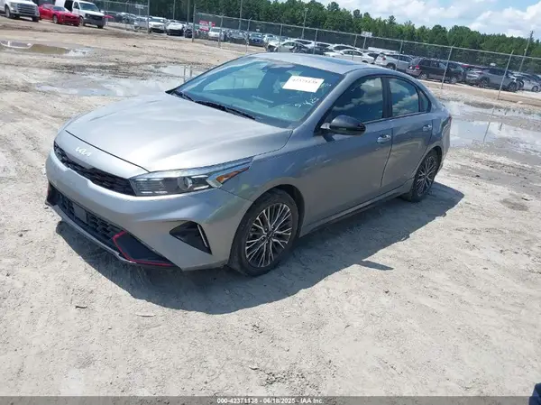 3KPF54AD5PE519096 2023 KIA FORTE - Image 2
