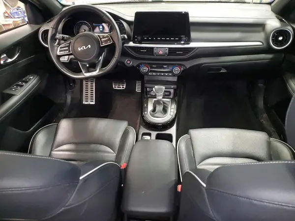 3KPF54AD5PE520197 2023 KIA FORTE - Image 8