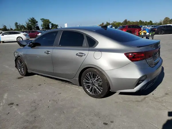 3KPF54AD5PE521270 2023 KIA FORTE - Image 2
