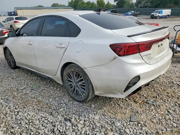 3KPF54AD5PE523553 2023 KIA FORTE - Image 2