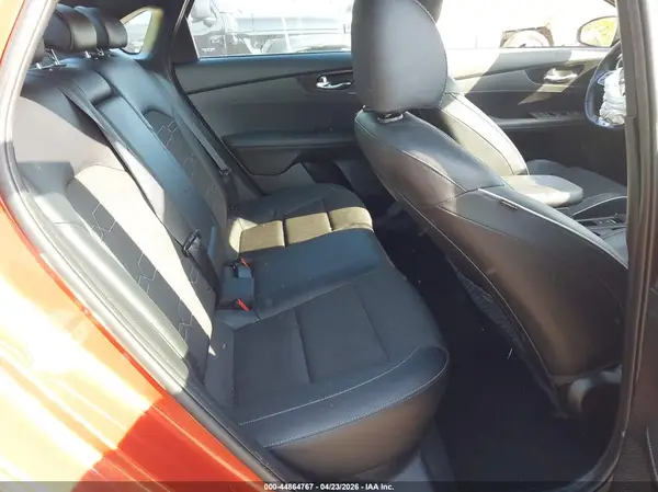 3KPF54AD5PE527960 2023 KIA FORTE - Image 8