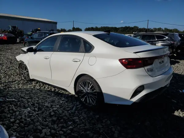 3KPF54AD5PE530177 2023 KIA FORTE - Image 2