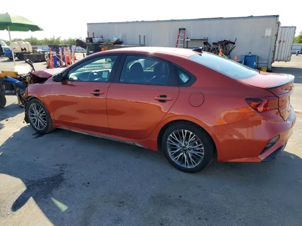 3KPF54AD5PE531572 2023 KIA FORTE - Image 2