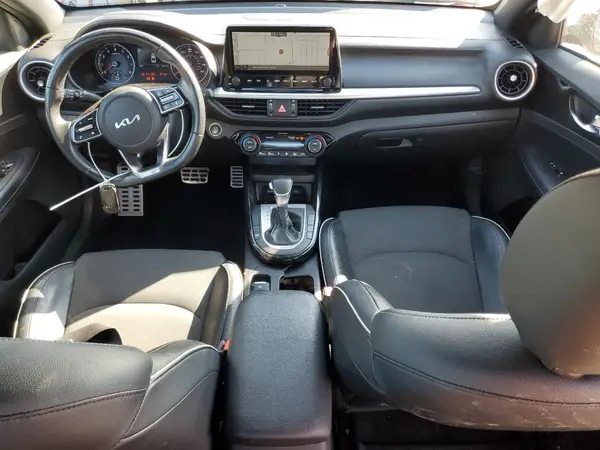 3KPF54AD5PE531572 2023 KIA FORTE - Image 8